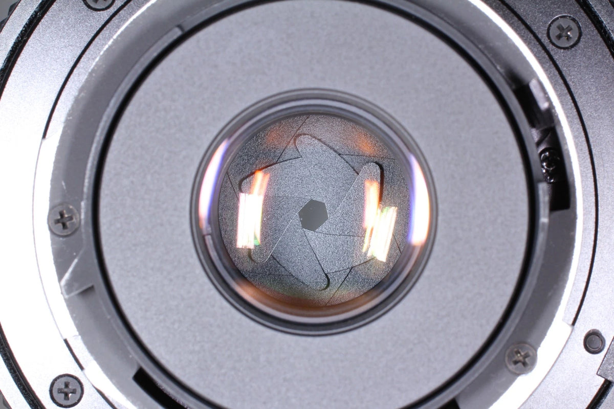 Contax Carl Zeiss Distagon T* 28mm f/2.8 Wide Lens for C/Y — Top Mint