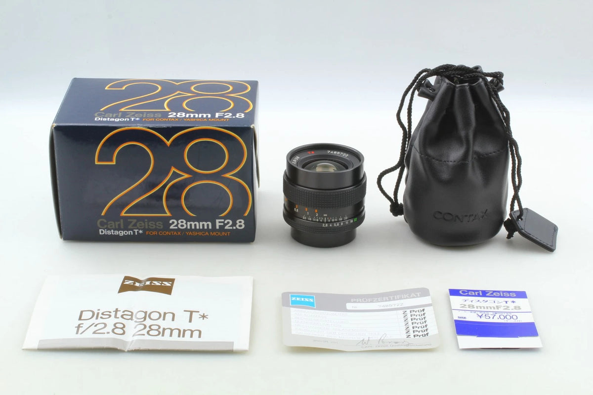Contax Carl Zeiss Distagon T* 28mm f2.8 wide angle lens — Mint