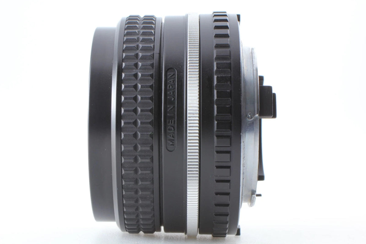 Nikon Ai-s Series E 28mm f2.8 Wide angle Lens for F mount — Near Mint