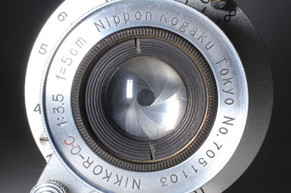 10 blades Nikon Nikkor-QC 5cm f/3.5 Collapsible Lens LTM L39 — Excellent