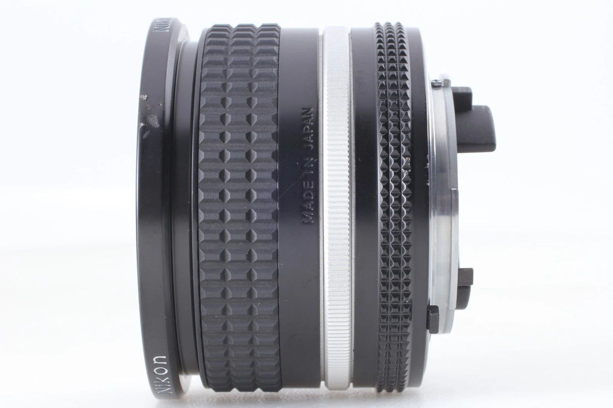 Nikon Ai-s Nikkor 20mm f/2.8 Wide angle Lens for F mount — Near Mint
