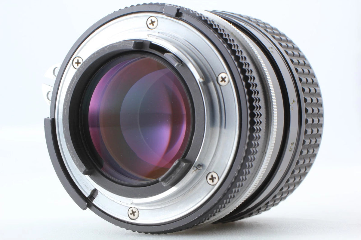 Nikon Ai Nikkor 105mm f/2.5 Portrait Lens F mount — Near Mint