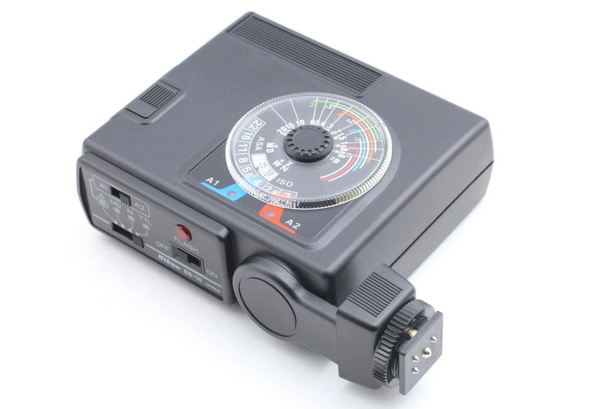 Nikon Speedlight SB-15 TTL Shoe Mount Flash — Mint