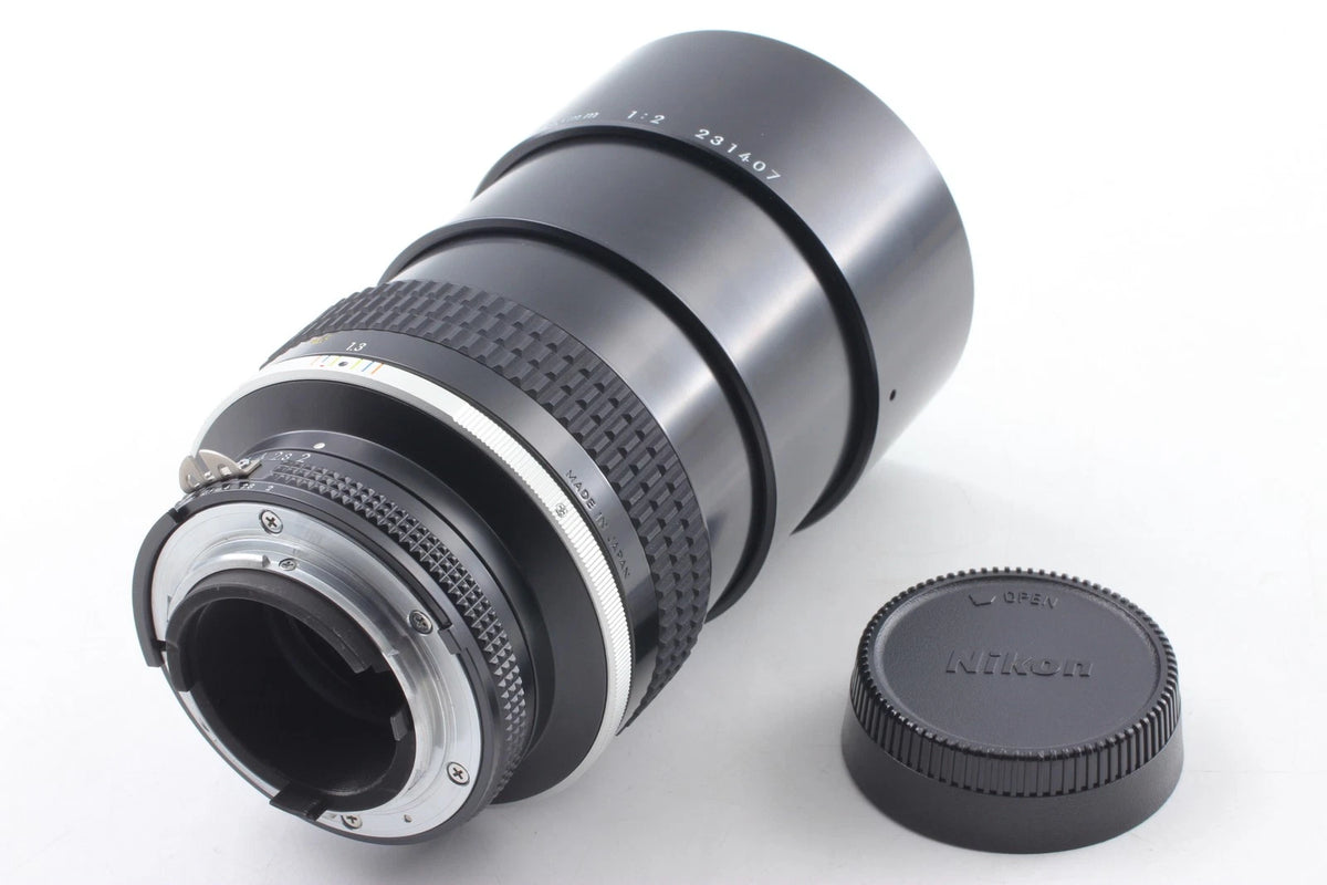 Final Late Nikon Ai-s Nikkor 135mm F/2 Portrait Lens SIC — Top Mint