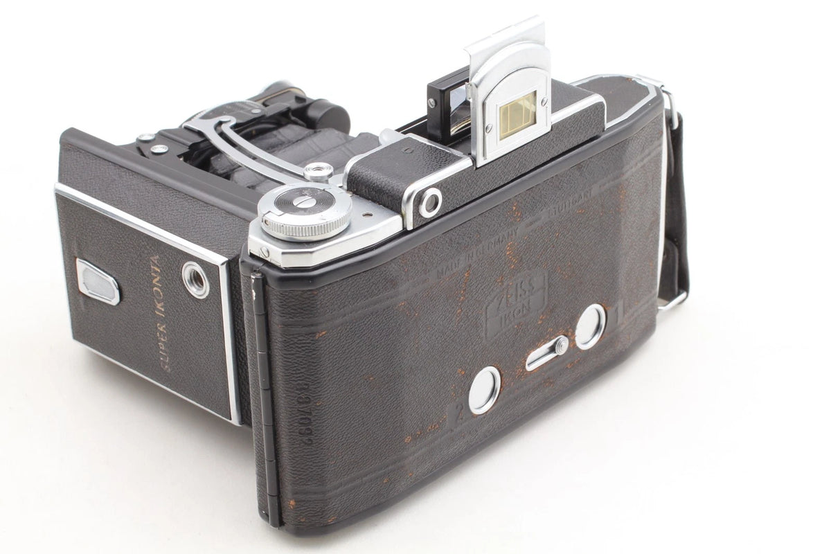 Zeiss Ikon Ikonta 531/2 105mm f4.5 Medium Format Camera 6x9 — Excellent