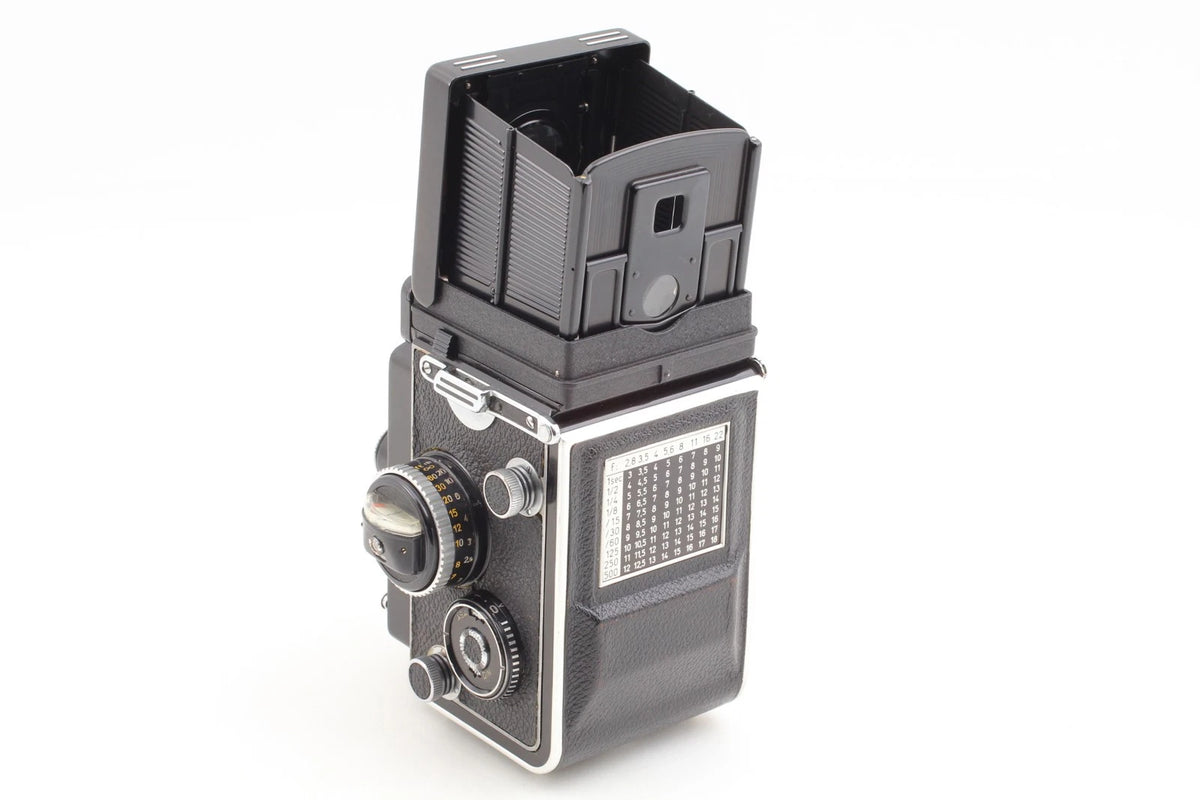 Rolleiflex 2.8F Planar 80mm TLR — Near Mint, with Case