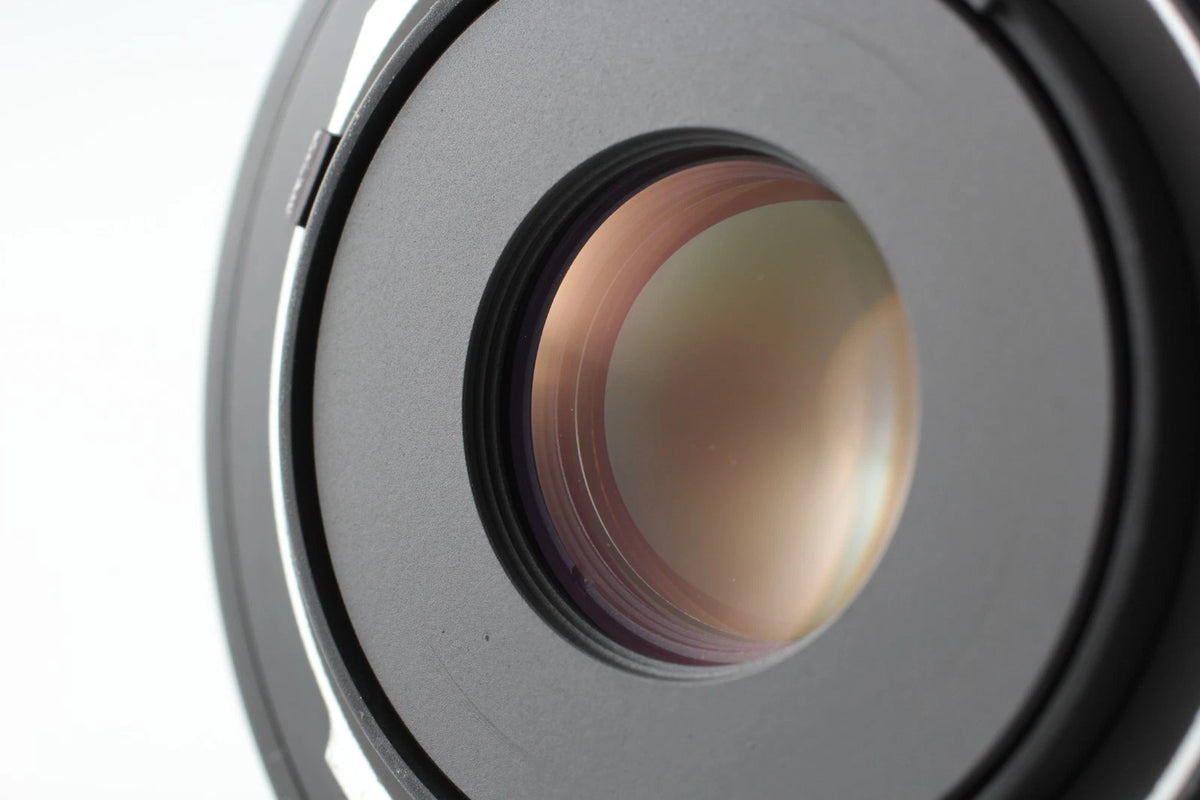 Contax Carl Zeiss Distagon T* 28mm F2.8 Wide angle lens — Mint