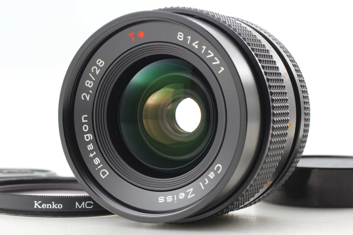 Contax Carl Zeiss Distagon T* 28mm f/2.8 wide angle lens — Near Mint