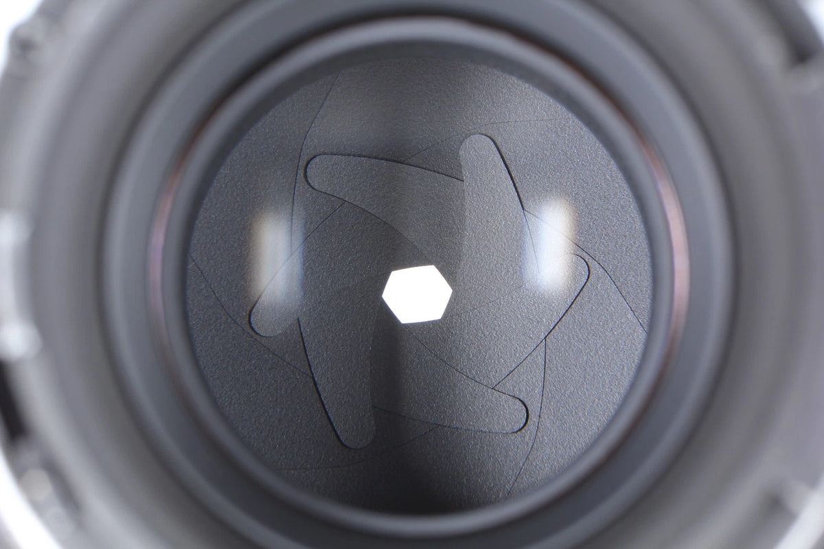 Contax Carl Zeiss Sonnar T* 135mm f/2.8 MMJ Lens for C/Y Mount — Near Mint