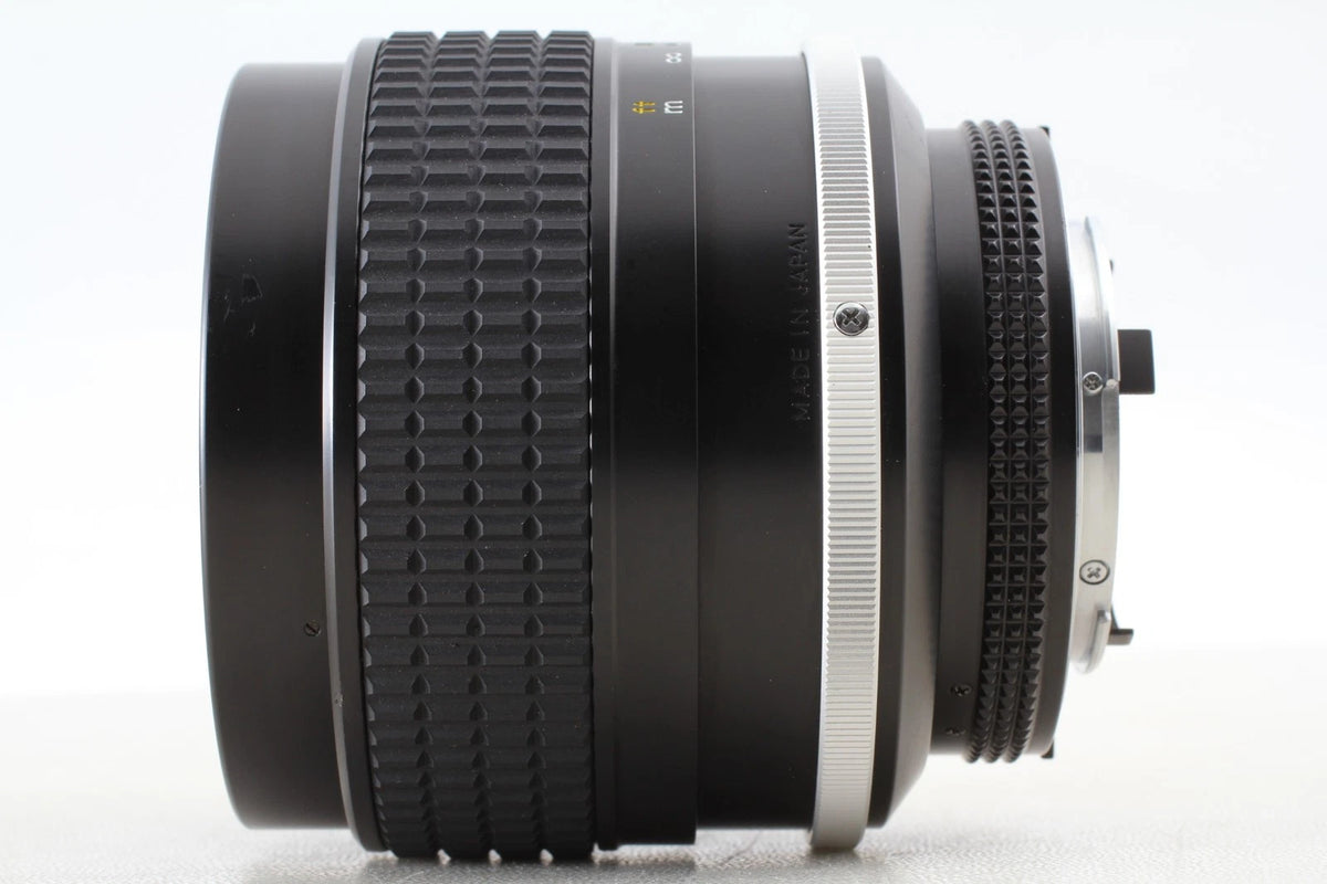 SIC Nikon Ai-s Nikkor 85mm f/1.4 Portrait Lens for F — Rear Element Scuffs