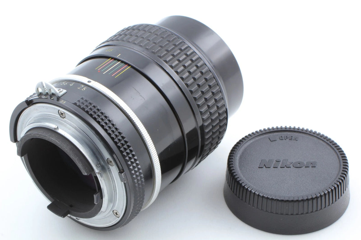 Nikon Ai Nikkor 105mm f/2.5 Portrait Lens F mount — Near Mint