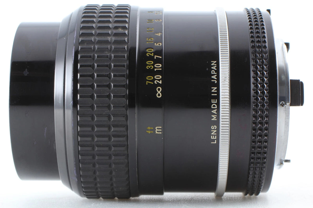 Nikon Ai Nikkor 105mm f/2.5 Portrait Lens F mount — Near Mint