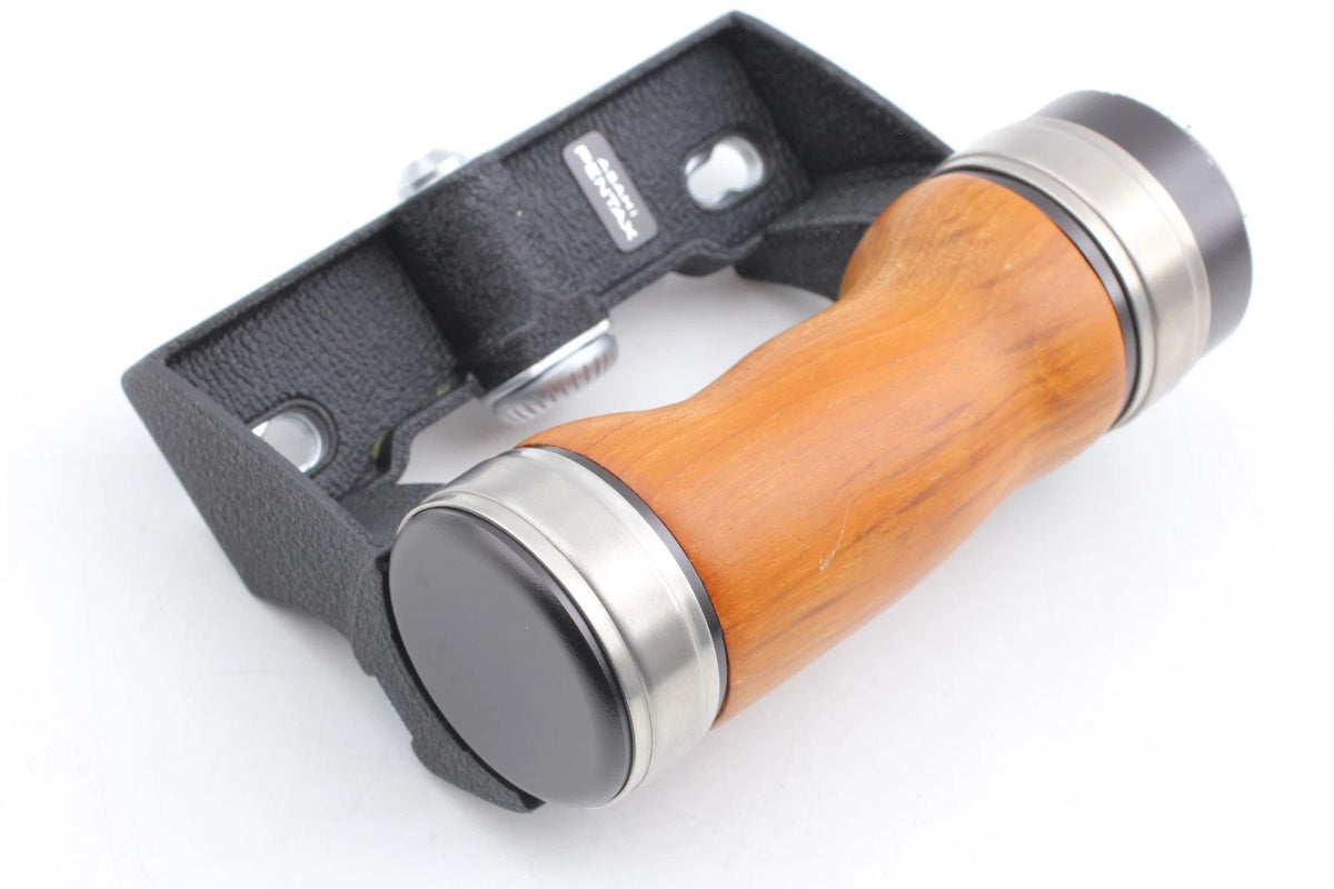 Pentax 67 Wood Hand Grip Hot Shoe Genuine grip for 6x7 67 67II — Mint