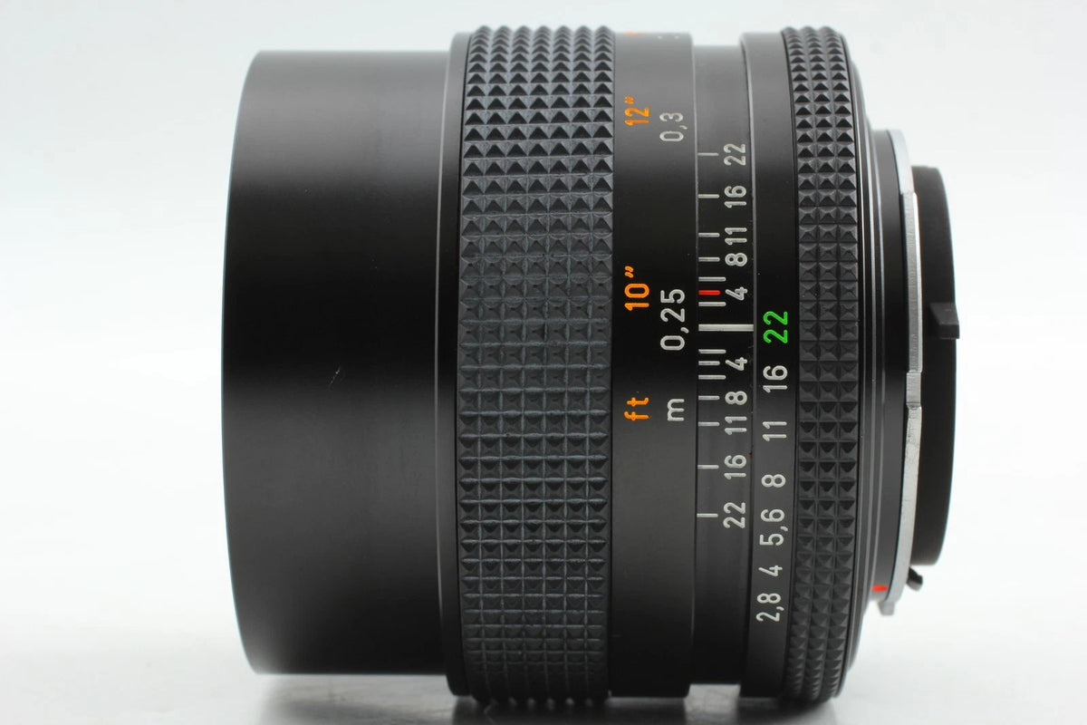 Contax Carl Zeiss Distagon T* 28mm F2.8 Wide angle lens — Mint