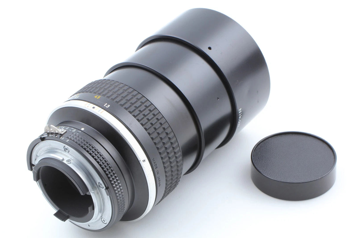 Final Late Nikon Ai-s Nikkor 135mm F/2 Portrait Lens MF — Near Mint