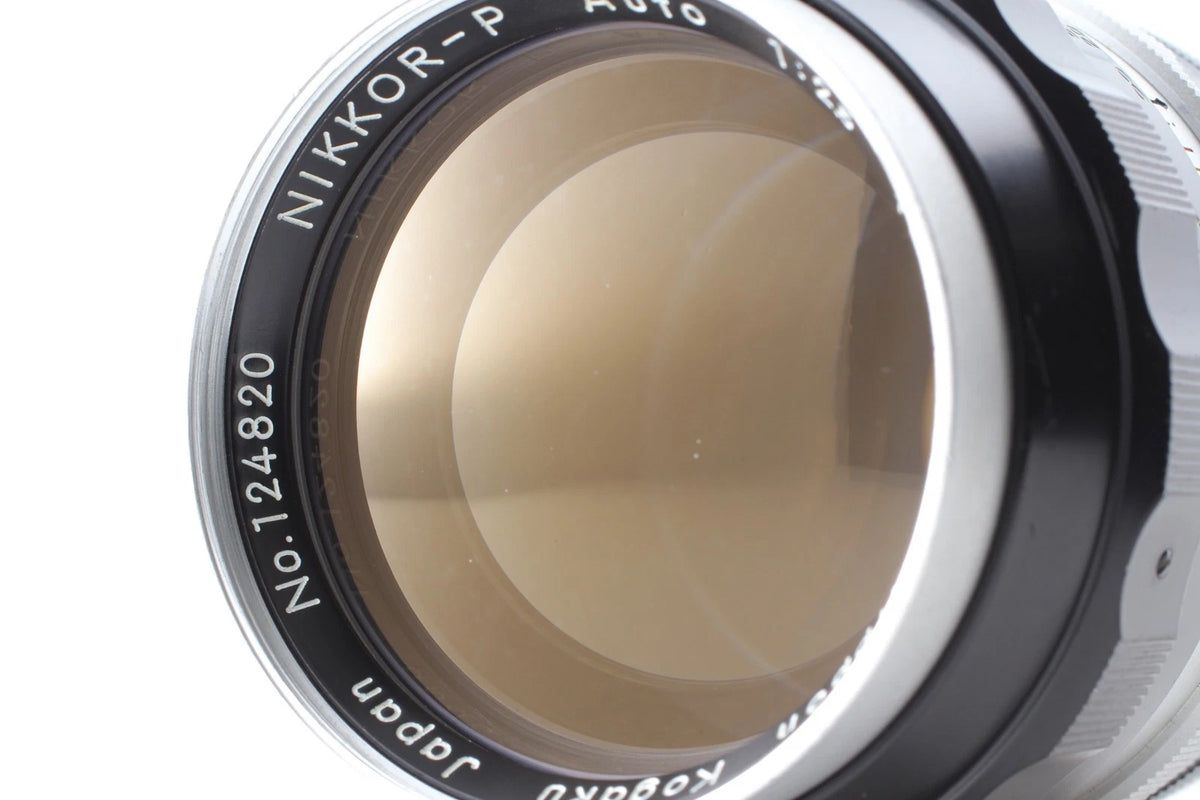 PAT PEND Nikkor-P Auto 105mm f/2.5 Pre-Ai Portrait Lens — Near Mint