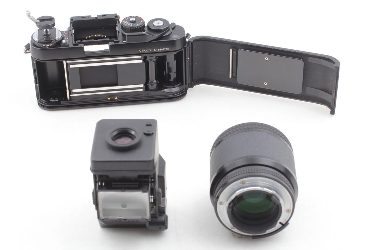 Nikon F3 AF SLR 35mm Film Camera AF Nikkor 80mm f2.8 Lens — Near Mint