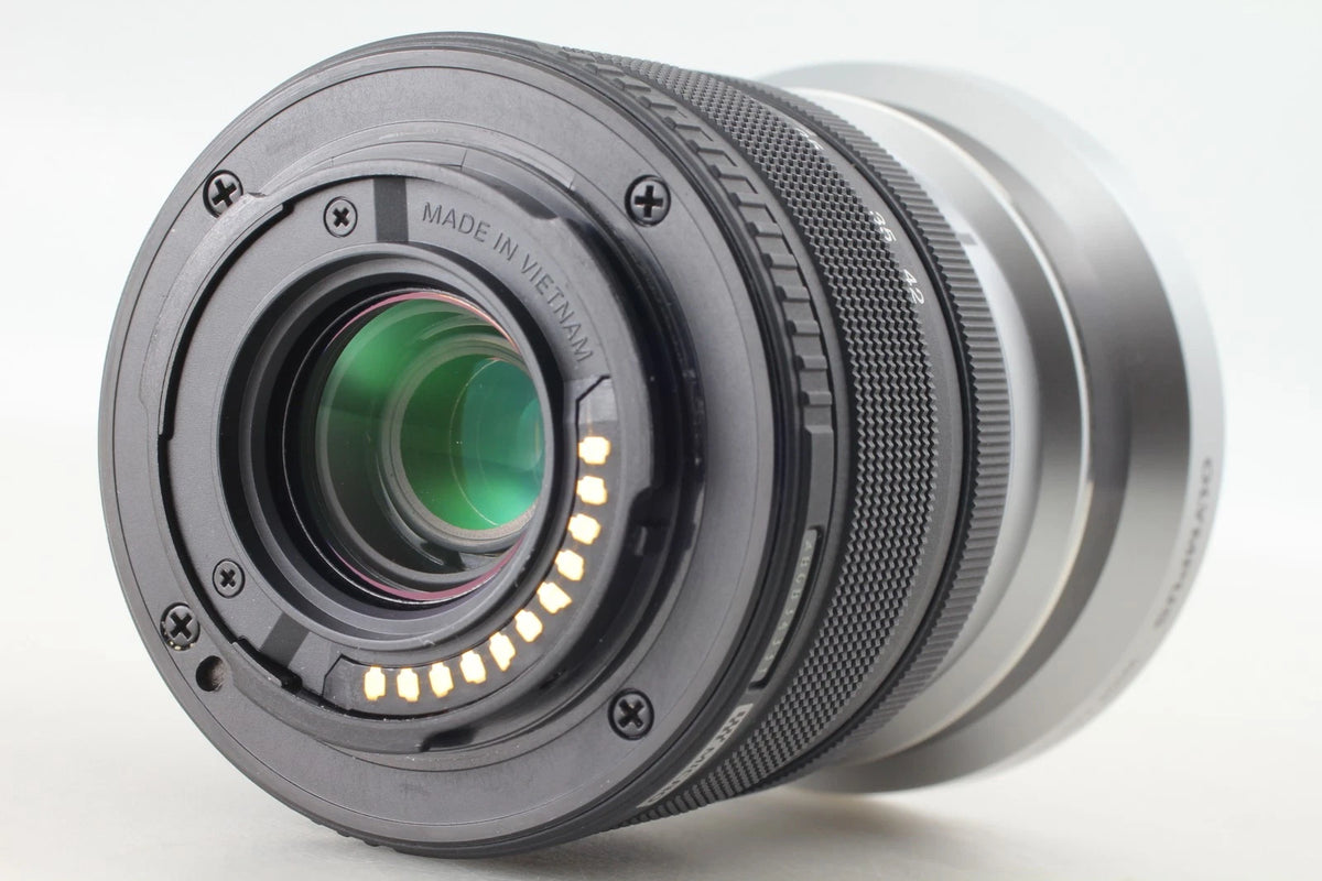 OLYMPUS M.ZUIKO DIGITAL 14-42mm f/3.5-5.6 II R MSC Lens — Near Mint