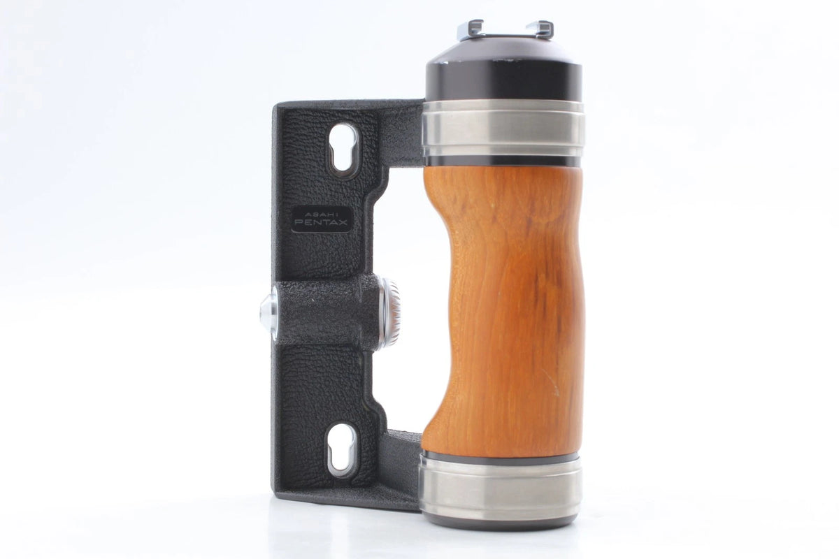 Pentax 67 Wood Hand Grip Hot Shoe Genuine grip for 6x7 67 67II — Mint