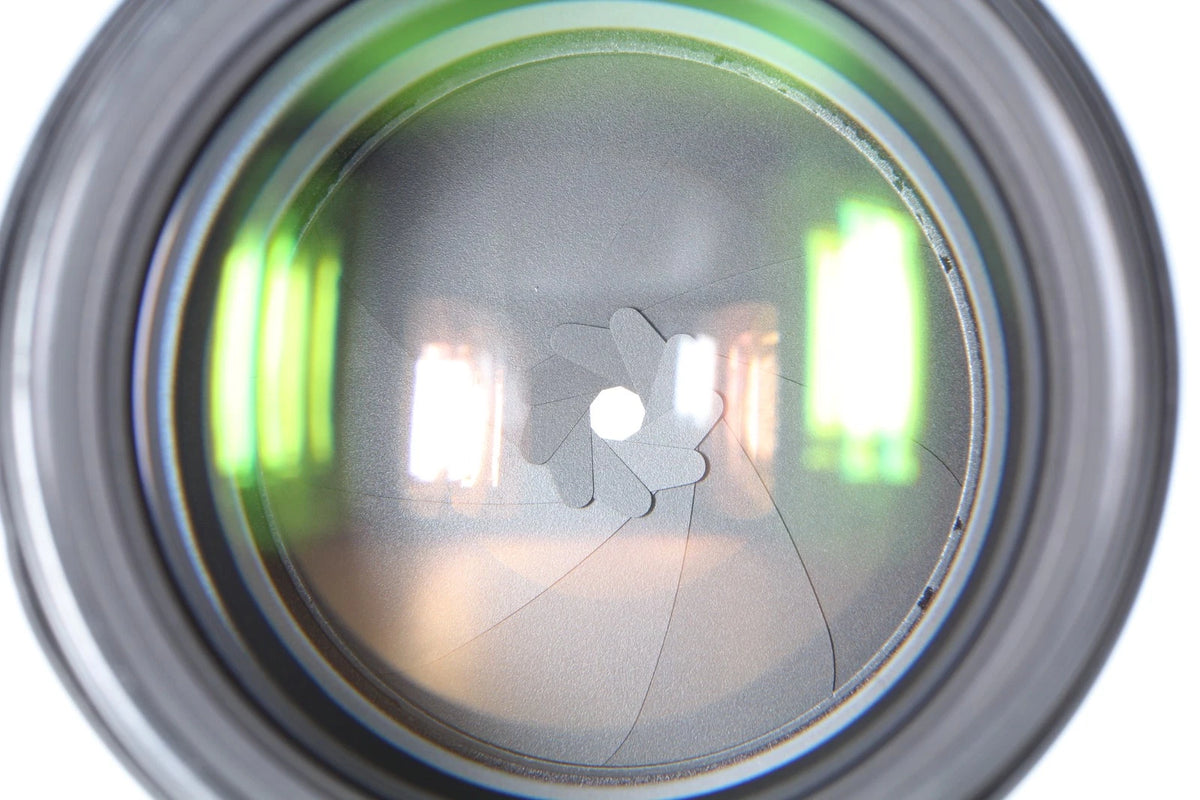 Final Late Nikon Ai-s Nikkor 135mm F/2 Portrait Lens MF — Near Mint
