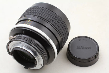 SIC Nikon Ai-s Nikkor 85mm f/1.4 Portrait Lens for F — Rear Element Scuffs
