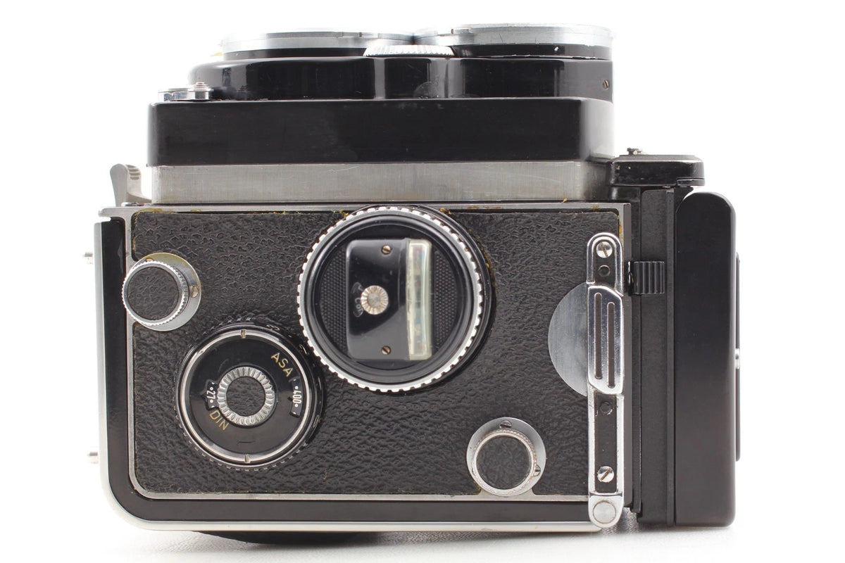 Rolleiflex 2.8F Planar 80mm TLR — Near Mint, with Case