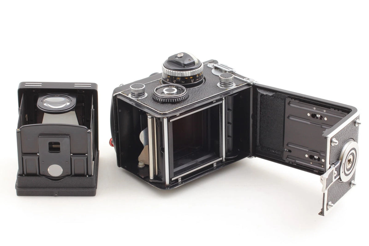 Rolleiflex 2.8F Planar 80mm TLR — Near Mint, with Case
